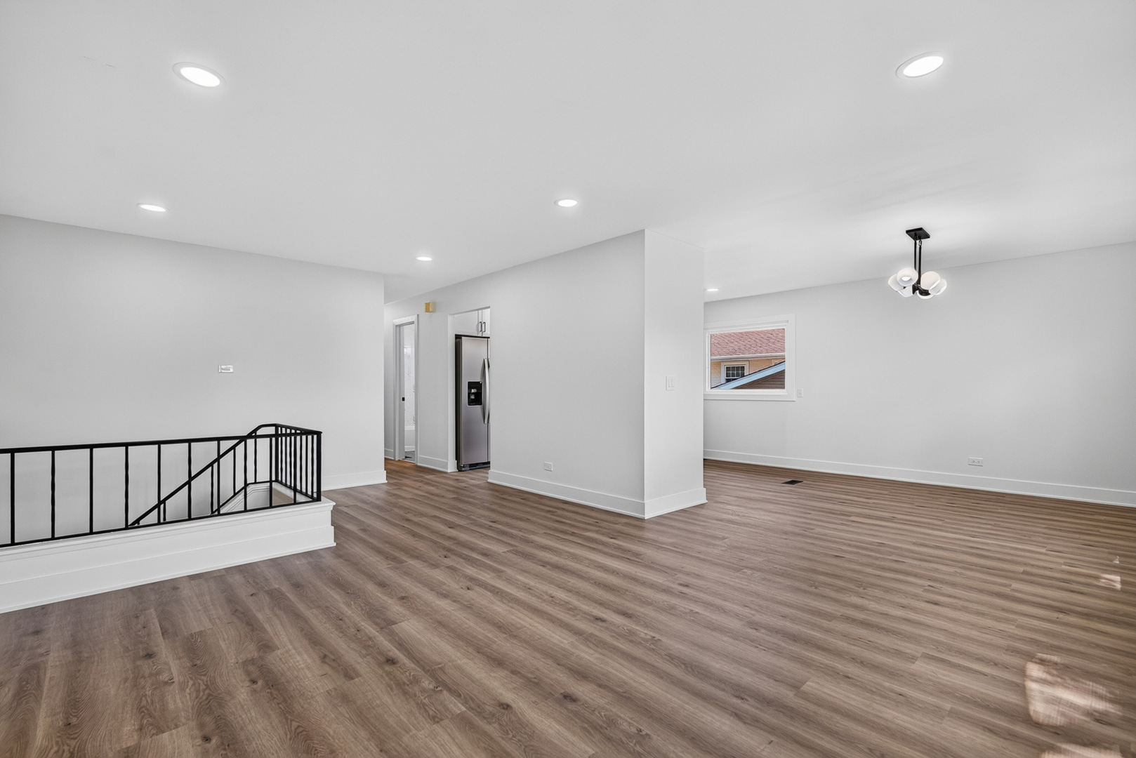 405 W Newport Road