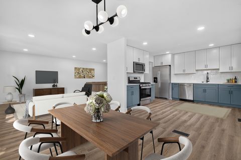 Tiny photo for 405 W Newport Road, Hoffman Estates, IL 60169 (MLS # 12700344)
