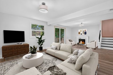 Tiny photo for 405 W Newport Road, Hoffman Estates, IL 60169 (MLS # 12700344)