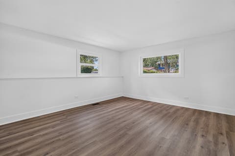 Tiny photo for 405 W Newport Road, Hoffman Estates, IL 60169 (MLS # 12700344)
