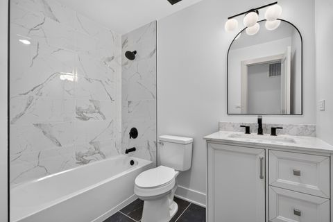Tiny photo for 405 W Newport Road, Hoffman Estates, IL 60169 (MLS # 12700344)
