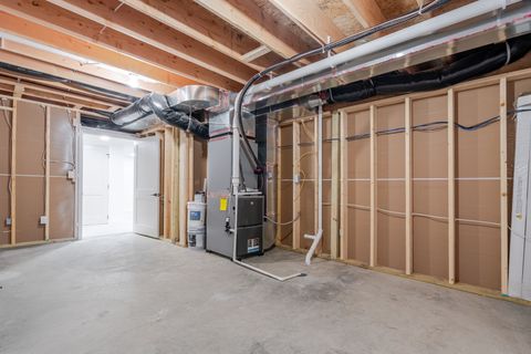 Tiny photo for 2 Bucktown Court, Bloomington, IL 61705 (MLS # 12322859)