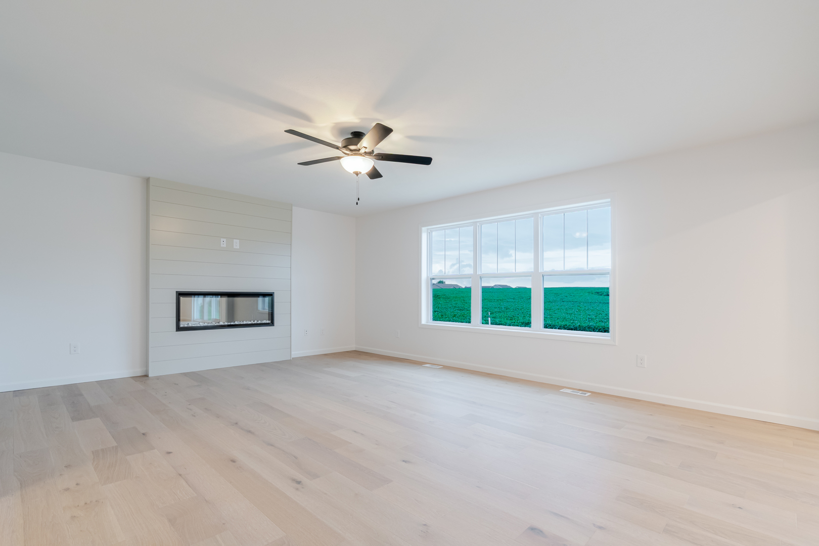 2 Bucktown Court