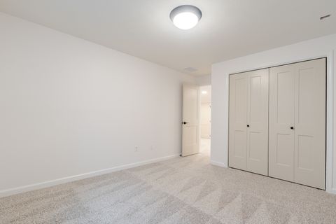 Tiny photo for 2 Bucktown Court, Bloomington, IL 61705 (MLS # 12322859)