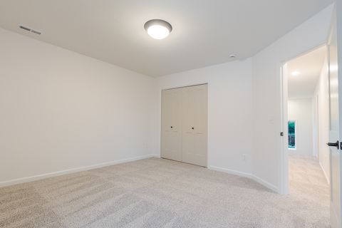 Tiny photo for 2 Bucktown Court, Bloomington, IL 61705 (MLS # 12322859)