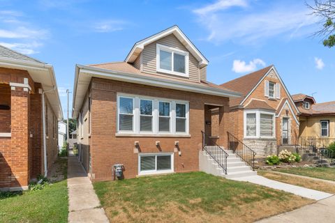 Tiny photo for 4230 N Monitor Avenue, Chicago, IL 60634 (MLS # 12512108)