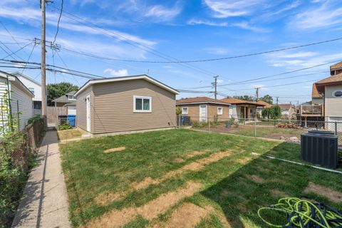 Tiny photo for 4230 N Monitor Avenue, Chicago, IL 60634 (MLS # 12512108)