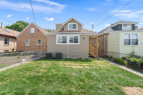 Tiny photo for 4230 N Monitor Avenue, Chicago, IL 60634 (MLS # 12512108)