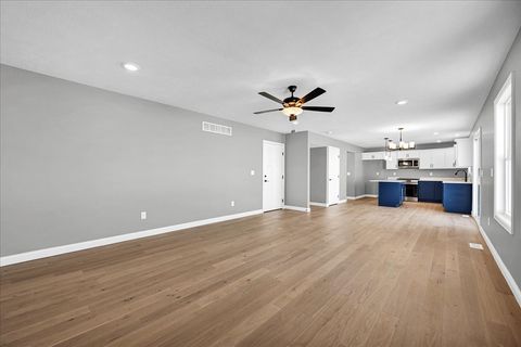 Tiny photo for 502 Travis Drive, Carlock, IL 61725 (MLS # 12474200)