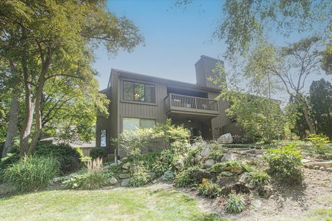 Tiny photo for 716B Old Barn Road #B, Lake Barrington, IL 60010 (MLS # 12470037)