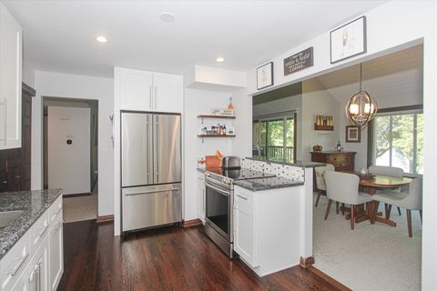 Tiny photo for 716B Old Barn Road #B, Lake Barrington, IL 60010 (MLS # 12470037)