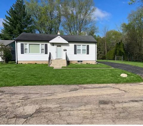 Photo of 550 N Waddell Avenue, Freeport, IL 61032 (MLS # 12640496)