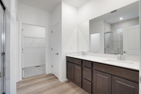 Tiny photo for 421 Cottrell Lane, Aurora, IL 60506 (MLS # 12618059)