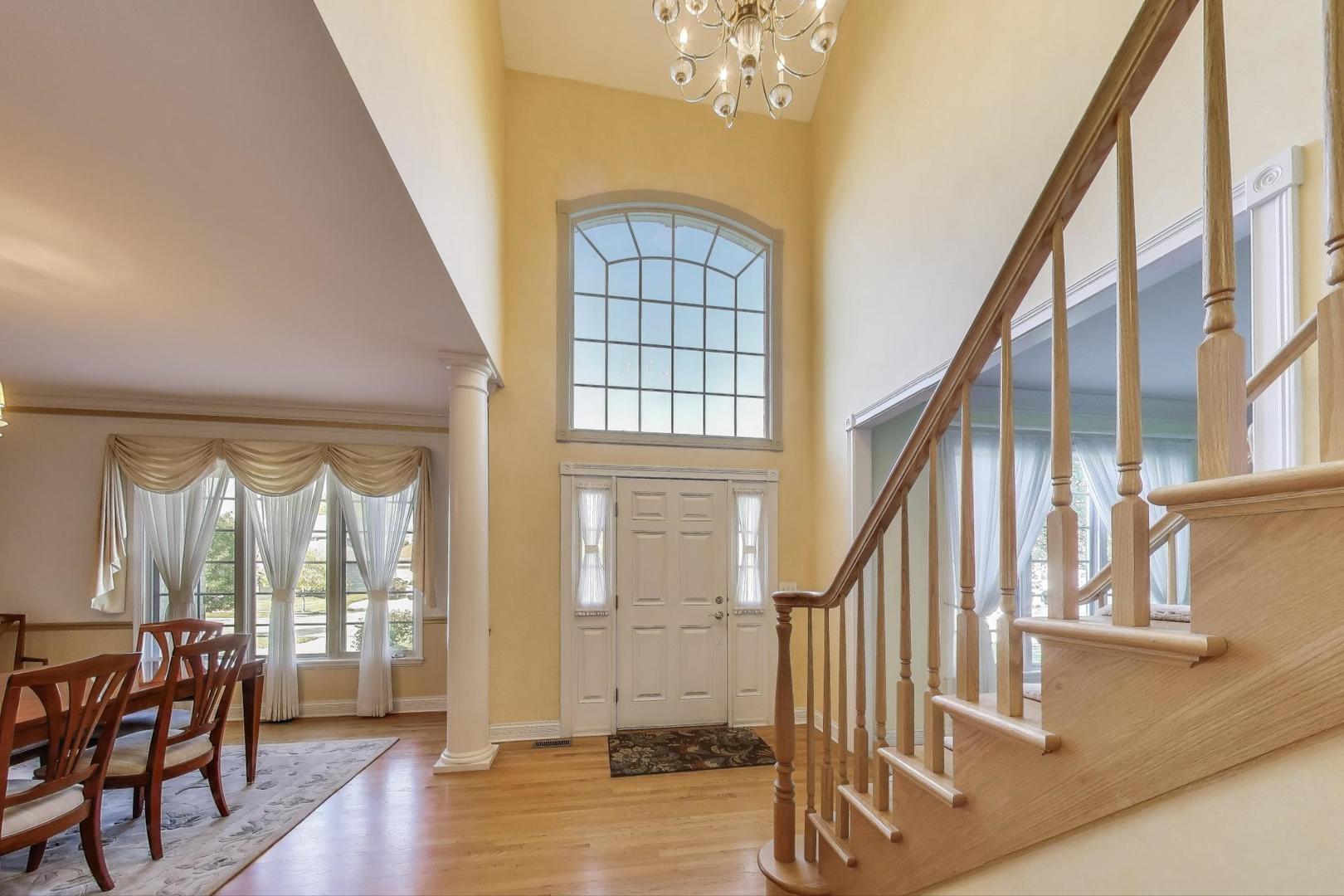 26W237 Pinehurst Drive