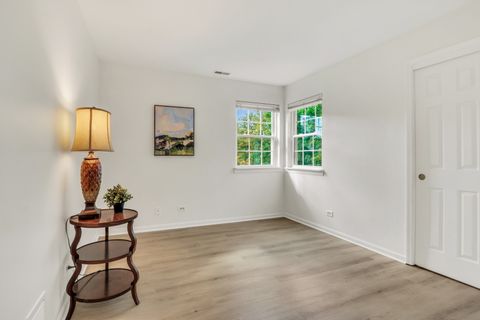 Tiny photo for 211 Woodstone Drive, Buffalo Grove, IL 60089 (MLS # 12483603)