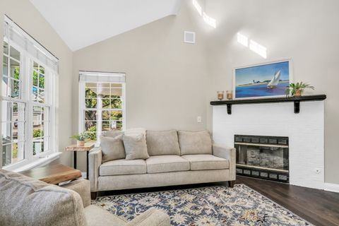 Tiny photo for 211 Woodstone Drive, Buffalo Grove, IL 60089 (MLS # 12483603)