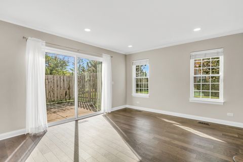 Tiny photo for 211 Woodstone Drive, Buffalo Grove, IL 60089 (MLS # 12483603)