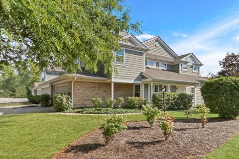 Photo of 211 Woodstone Drive, Buffalo Grove, IL 60089 (MLS # 12483603)