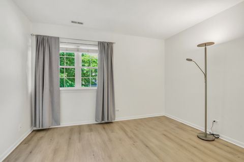 Tiny photo for 211 Woodstone Drive, Buffalo Grove, IL 60089 (MLS # 12483603)