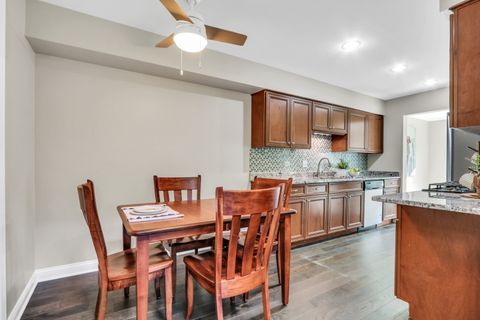 Tiny photo for 211 Woodstone Drive, Buffalo Grove, IL 60089 (MLS # 12483603)