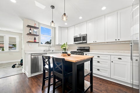 Tiny photo for 5941 W Waveland Avenue, Chicago, IL 60634 (MLS # 12750372)