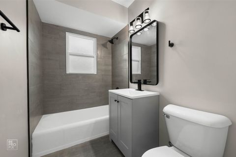 Tiny photo for 10854 Lyman Avenue, Chicago Ridge, IL 60415 (MLS # 12528354)