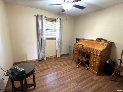 Tiny photo for 634 SARA, Centralia, IL 62801 (MLS # EB459952)