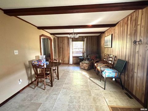 Tiny photo for 634 SARA, Centralia, IL 62801 (MLS # EB459952)