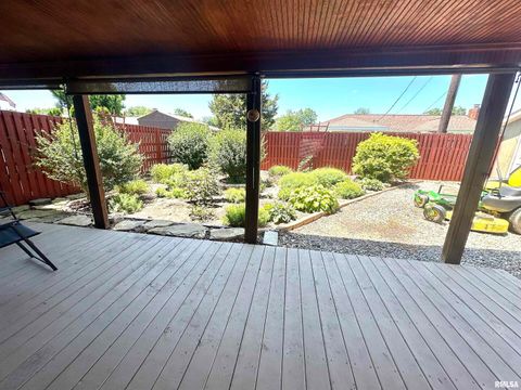 Tiny photo for 634 SARA, Centralia, IL 62801 (MLS # EB459952)