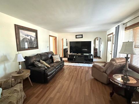 Tiny photo for 634 SARA, Centralia, IL 62801 (MLS # EB459952)