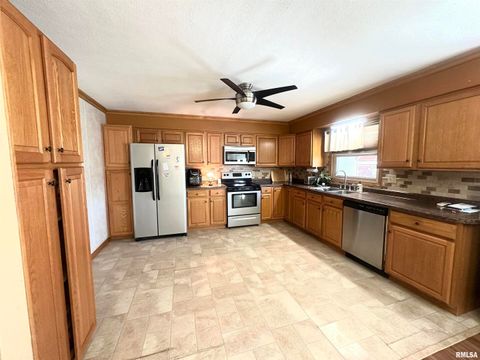 Tiny photo for 634 SARA, Centralia, IL 62801 (MLS # EB459952)