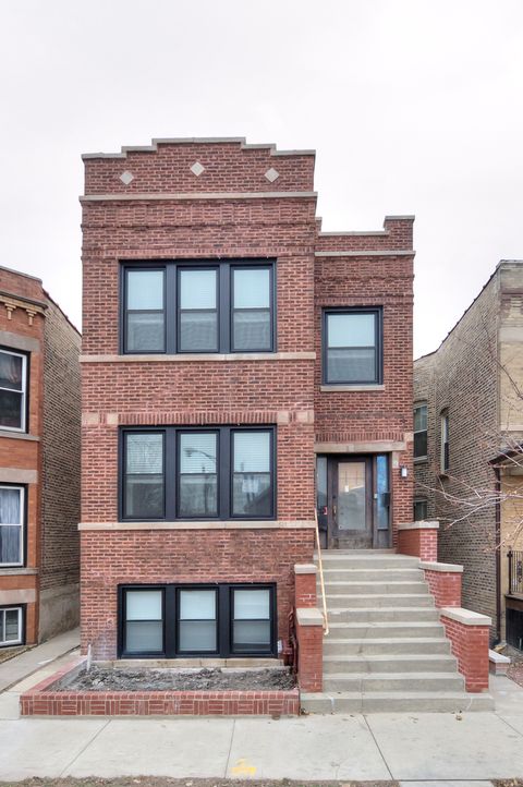 3015 W Wellington Avenue Chicago IL 60618