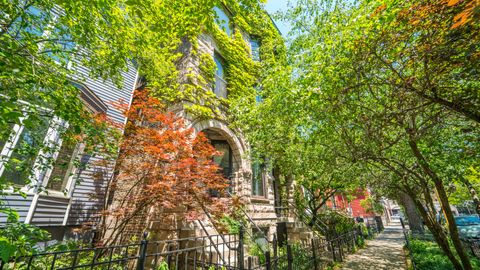 622 W Briar Place GS Chicago IL 60657