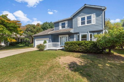 Tiny photo for 17514 Bridle Court, Gurnee, IL 60031 (MLS # 12474354)