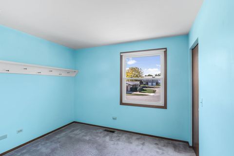 Tiny photo for 17514 Bridle Court, Gurnee, IL 60031 (MLS # 12474354)