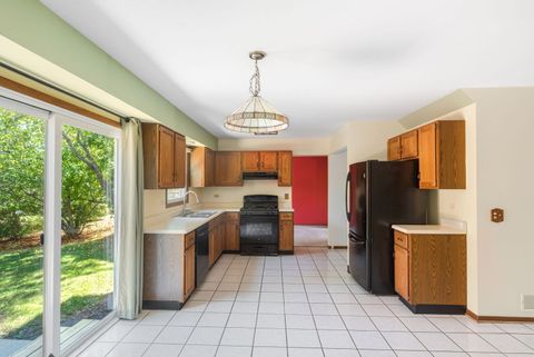 Tiny photo for 17514 Bridle Court, Gurnee, IL 60031 (MLS # 12474354)