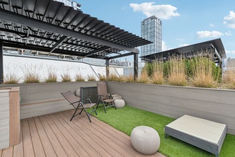 Tiny photo for 1000 W Washington Boulevard #137, Chicago, IL 60607 (MLS # 12536628)