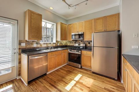 Tiny photo for 1145 W Newport Avenue #U, Chicago, IL 60657 (MLS # 12487305)