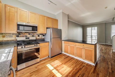 Tiny photo for 1145 W Newport Avenue #U, Chicago, IL 60657 (MLS # 12487305)