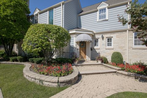 Tiny photo for 4410 Bobolink Terrace, Skokie, IL 60076 (MLS # 12481673)