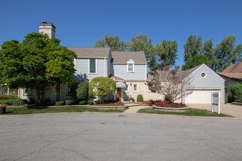 Photo of 4410 Bobolink Terrace, Skokie, IL 60076 (MLS # 12481673)