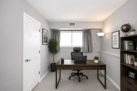 Tiny photo for 3 WHITEHALL Court, Streamwood, IL 60107 (MLS # 12733607)