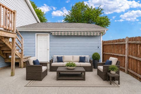 Tiny photo for 3 WHITEHALL Court, Streamwood, IL 60107 (MLS # 12733607)