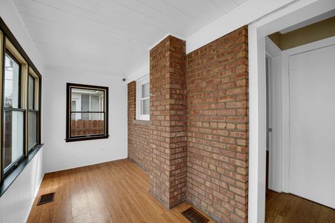 Tiny photo for 7520 W Carmen Avenue, Harwood Heights, IL 60706 (MLS # 12662666)