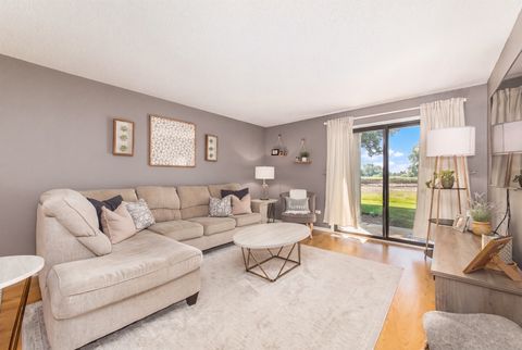 Tiny photo for 584 Elizabeth Drive #B, Wood Dale, IL 60191 (MLS # 12696949)