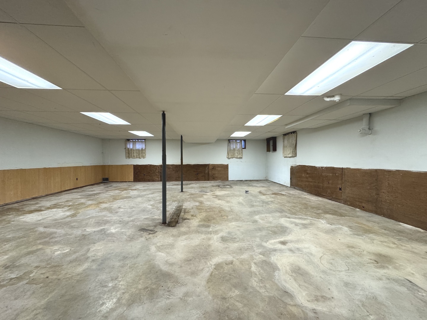 Sugar Grove, Illinois 60554, United States, 3 Bedrooms Bedrooms, ,2 BathroomsBathrooms,Residential,Active,218756