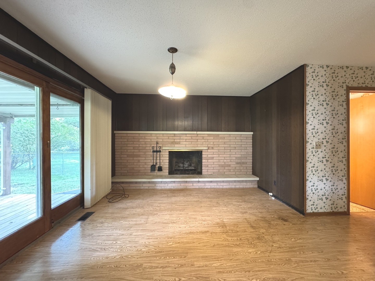 Sugar Grove, Illinois 60554, United States, 3 Bedrooms Bedrooms, ,2 BathroomsBathrooms,Residential,Active,218756