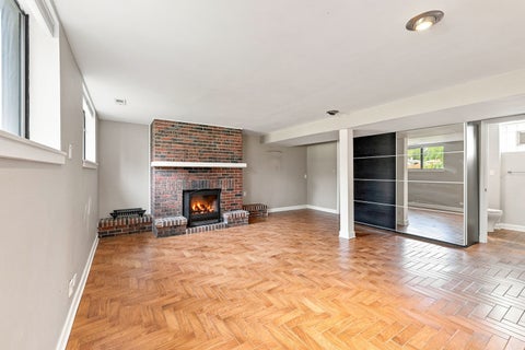 Tiny photo for 935 Anderson Terrace, Des Plaines, IL 60016 (MLS # 12751319)