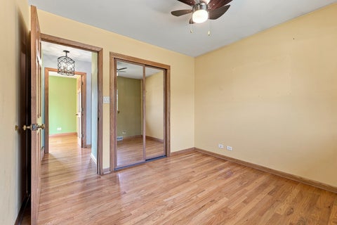 Tiny photo for 935 Anderson Terrace, Des Plaines, IL 60016 (MLS # 12751319)