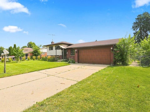 Tiny photo for 935 Anderson Terrace, Des Plaines, IL 60016 (MLS # 12751319)